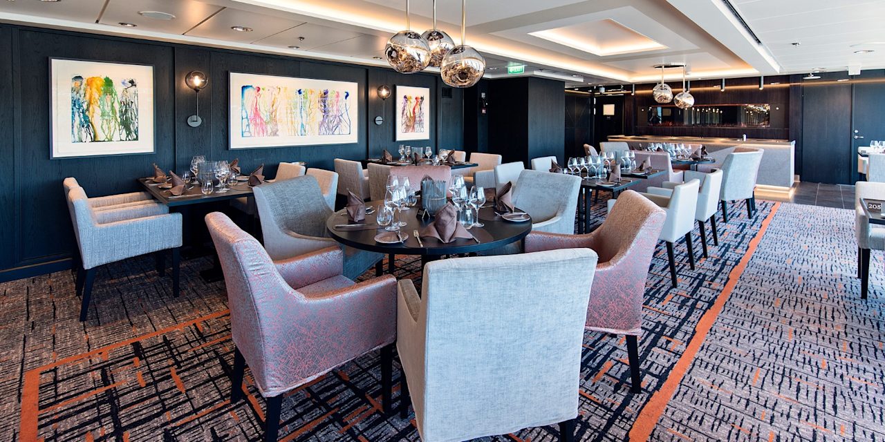 Restaurant Lindstrøm — À-la-carte-Fine-Dining: feine Gourmetküche mit skandinavischer Inspiration (für Suiten-Gäste inklusive) · Foto: Agurtxane Concellon