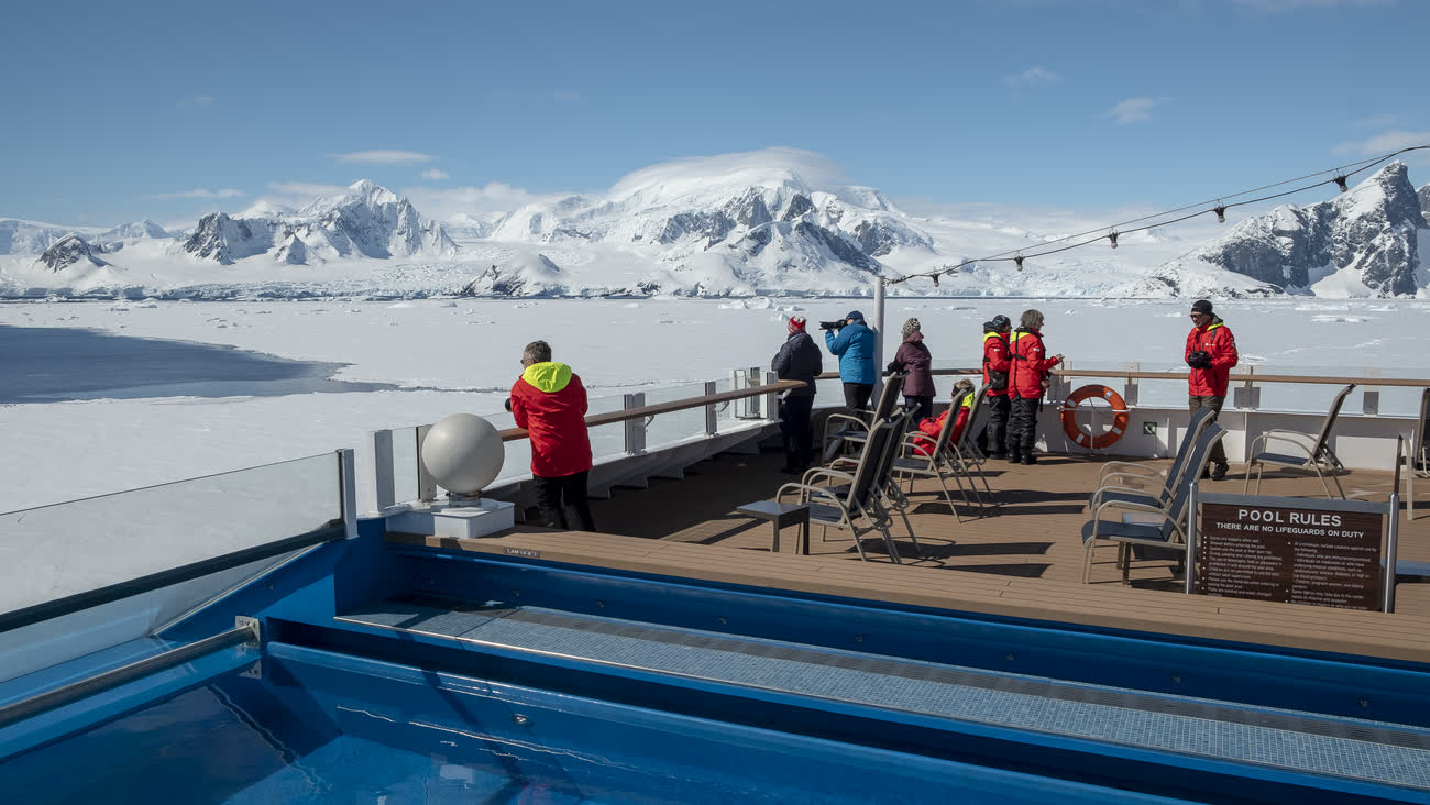 Im Eis — Anlandung auf dem Packeis · Foto: Andrea Klaussner