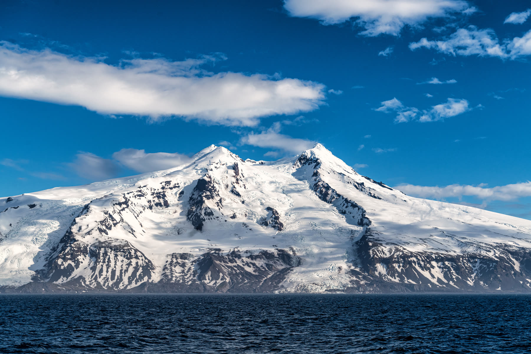 Jan Mayen: fünfzig zu fünfzig — und dann riss der Himmel auf