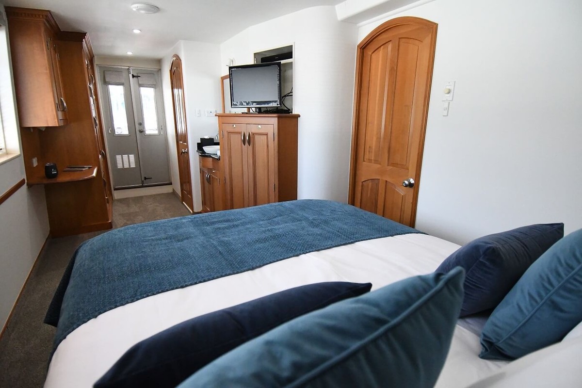 Royal (Master Suite)
