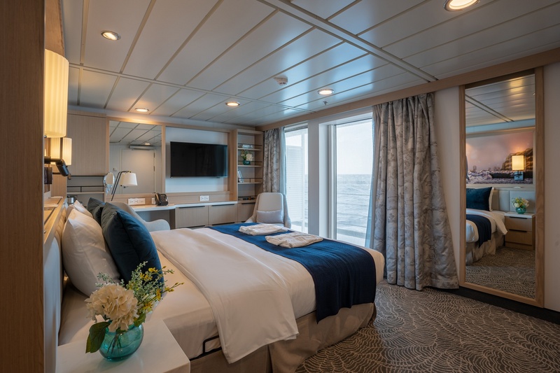 Balcony Suite (B)