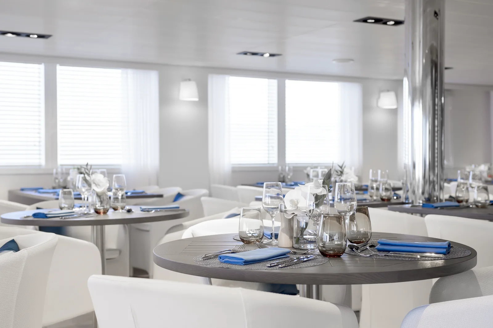 Restaurant — Abendessen mit Aussicht