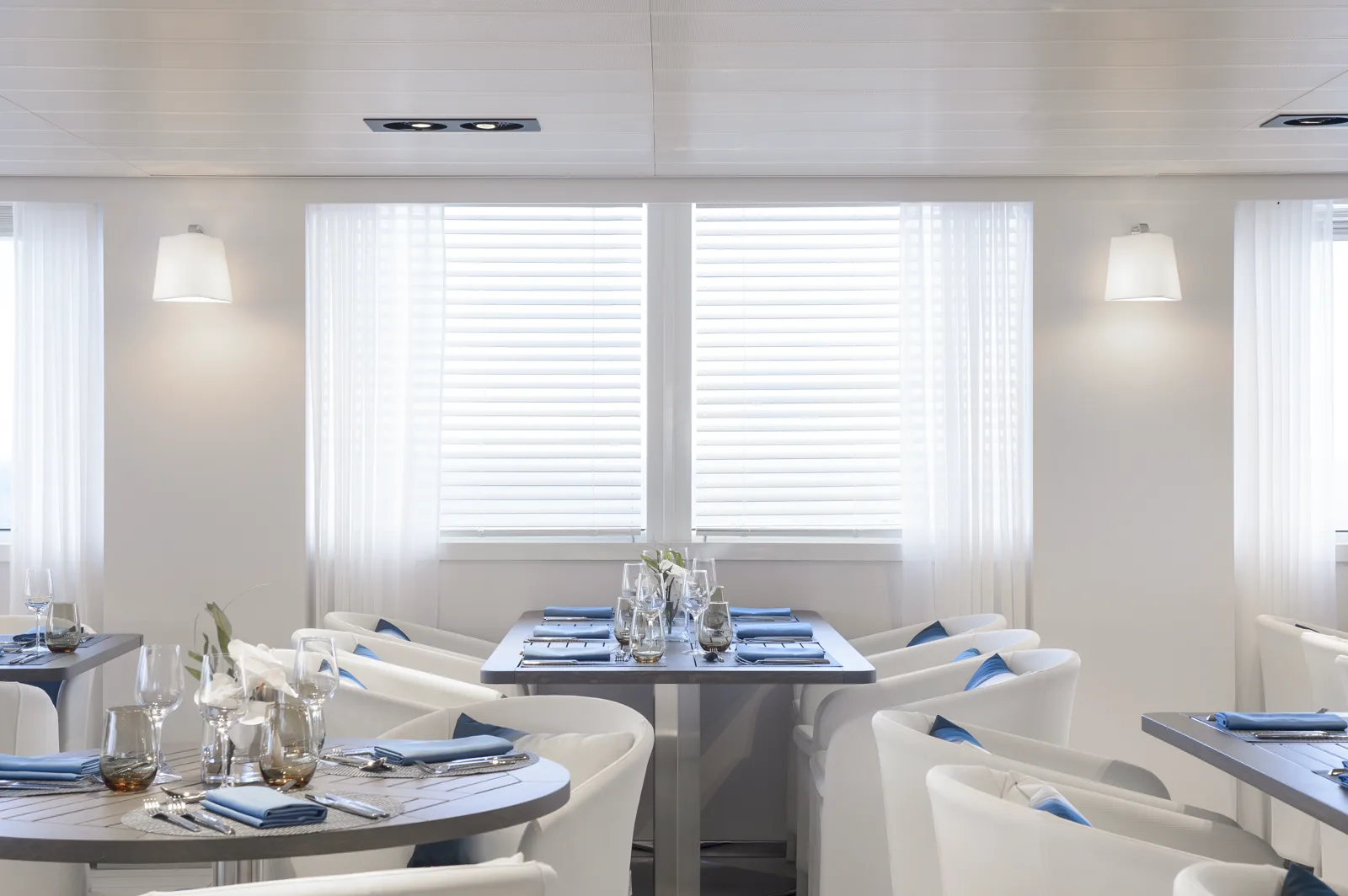 Hauptrestaurant — Gastronomisches Restaurant — feine französische Küche