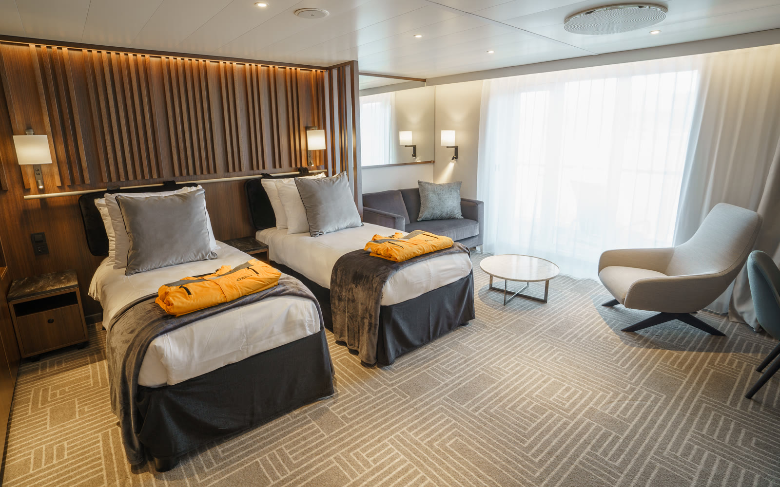 Deluxe Balcony Suite